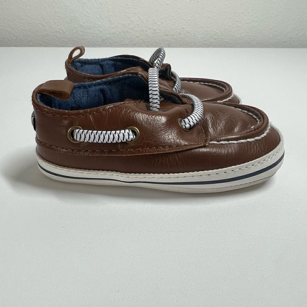 Carter’s Baby boy shoes 6-9 months Brown Blue
